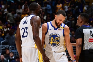 追夢：我們很少叫戰(zhàn)術(shù) 關(guān)鍵時(shí)刻只需要把球交到最好的球員手里