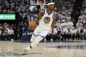 里突外投！巴特勒首節(jié)6中3砍全隊(duì)最高9分外加3板 三分2中1