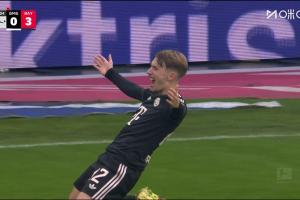 連場世界波！17歲卡爾遠射建功，拜仁3-0領(lǐng)先門興