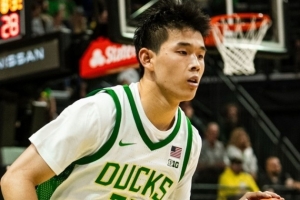 10分4助！俄勒岡大學(xué)籃球隊(duì)社媒稱贊林葳：首秀表現(xiàn)很扎實(shí)！