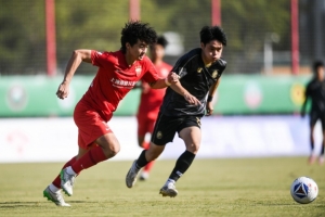 中乙聯(lián)賽第30輪 上海海港富盛經(jīng)開隊主場1比1溫州俱樂部中胤隊