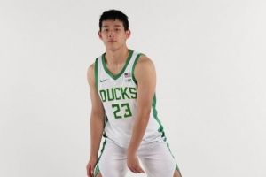 11中4！媒體人：外線干拔跳投快速出手是林葳的一貫打法 只是沒(méi)進(jìn)