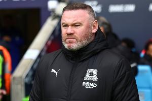 太陽報：魯尼酒后曾借酒勁挑戰(zhàn)英國拳王卡爾扎吉，上去就打中肋骨