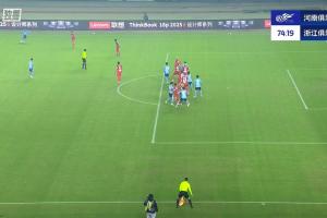 越位位置干擾防守！20歲張璦暉打入生涯處子球，邊裁果斷示意越位