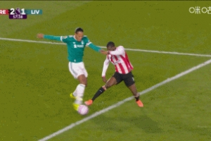 紅軍再丟一球！范戴克禁區(qū)線放倒瓦塔拉送點(diǎn)！蒂亞戈點(diǎn)射破門