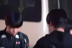 那就好好的道個(gè)別吧！Elk和ON賽后向現(xiàn)場(chǎng)粉絲鞠躬道謝