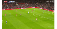 再下一城！卡塞米羅遠射被防守球員擋進球門，曼聯(lián)2-0領(lǐng)先