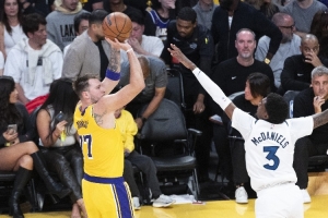 昔日防守蕩然無存！森林狼開季狀態(tài)堪憂 芬奇怒批球隊毫無侵略性