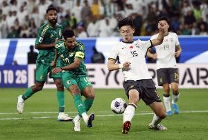 直播吧：國(guó)足11月可能交手烏茲別克、沙特，地點(diǎn)計(jì)劃安排在杭州