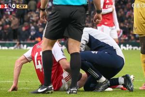 賴斯受傷被梅里諾換下，因卡皮耶換下卡拉菲奧里