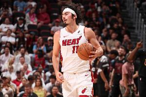 斯波：哈克斯打得非常出色自信心十足 為第二陣容帶來(lái)了巨大提升