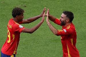 明年還要一起踢世界杯！西足協(xié)回應(yīng)：皇薩球員沖突不會影響國家隊(duì)