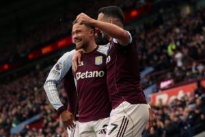 從保級殺到第8！埃梅里狂攬4連勝維拉連克熱刺曼城，下輪戰(zhàn)利物浦