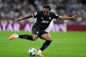 記者：奧蓬達(dá)買斷條款與保級或出場無關(guān)，取決于尤文能否排名前十