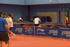 川媒：樊振東返回上海將封閉訓(xùn)練一個(gè)月，為全運(yùn)會(huì)苦練備戰(zhàn)