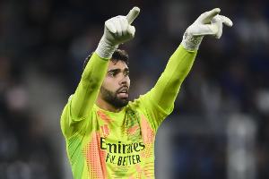 拉亞為阿森納在本賽季共計(jì)6次零封，是五大聯(lián)賽門(mén)將同期最多