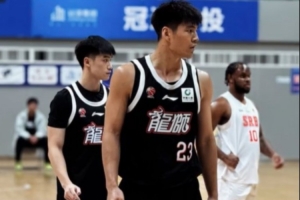 默契依舊！陳國豪&邵煒昀 廣工雙子星職業(yè)賽場配合首秀?