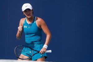 WTA250中國(guó)香港站女單首輪：王曦雨0-2不敵費(fèi)爾南德斯