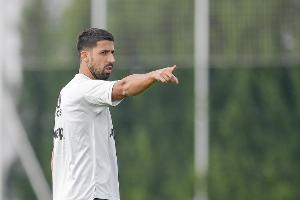 赫迪拉批維尼修斯換下態(tài)度：這種行為不可接受，毀掉了完美的比賽