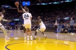 可惜！庫明加助攻理查德打進(jìn)加罰 灰熊挑戰(zhàn)成功改判進(jìn)攻犯規(guī)