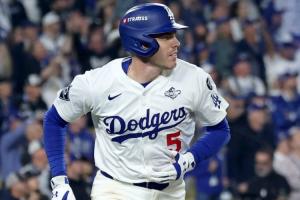 7小時鏖戰(zhàn)！1場頂2場！MLB世界大賽現(xiàn)歷史級加時 恩比德都看累了