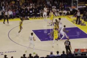 扎實的！楊瀚森掩護助隊友穩(wěn)穩(wěn)上籃命中！