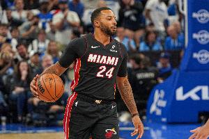 場(chǎng)均24分7.3籃板！熱火迎戰(zhàn)黃蜂！鮑威爾因右腹股溝酸痛缺陣