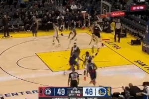 上來就打！小卡單打巴特勒 轉身后仰中投空心命中！