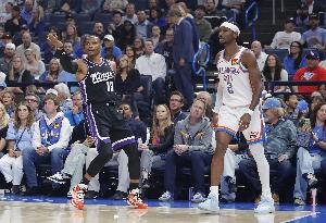 讓了2&3當(dāng)家！雷霆10斷10帽防守制勝 國王攻強(qiáng)守弱有威少也白給？