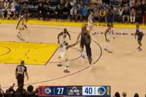 反擊開(kāi)始？保羅推轉(zhuǎn)換拋傳小卡 后者三分利落出手直接命中