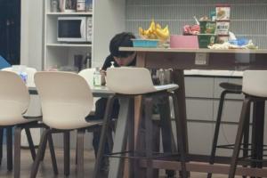 北川的不在場證據(jù)找到了網(wǎng)友分享照片：昨晚北川孤身一人吃飯