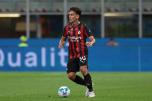 隆戈：亞沙里進(jìn)行個(gè)性化訓(xùn)練，明日他與埃斯圖皮尼安將參加合練