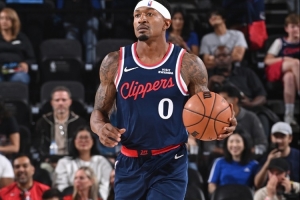 啊你你你？！泰倫-盧：我們?nèi)鄙訇P(guān)鍵球員比爾 他能組織能投籃