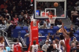 禁區(qū)任人飛！卡林頓送拋傳 巴格利在恩比德頭上點進還要加罰