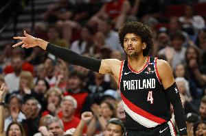 開拓者官方：塞布爾左手拇指受傷 本場比賽不會回歸