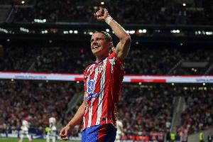 阿斯：巴里奧斯因傷將缺席兩場比賽，這為加拉格爾提供了首發(fā)機(jī)會