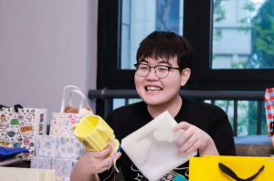 你也在吃瓜！ELK、Shad0w澄清后 369登錄微博沖浪