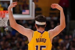 復(fù)仇！湖人上賽季首輪被森林狼淘汰 本賽季前五場兩勝森林狼