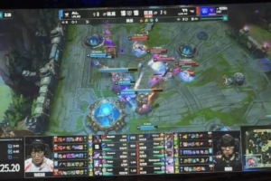 媒體人：Tabe果然還是錯付 這強(qiáng)行把球給Hope 上來四線劣資源全丟