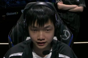 戰(zhàn)勝G2晉級(jí)四強(qiáng) Creme發(fā)文：兄弟們打得好啊！下把繼續(xù)加油！