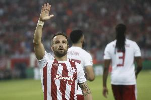 效力希臘聯(lián)賽！41歲瓦爾布埃納：再過3場，我就要踢第800場比賽了