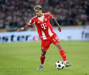 馬特烏斯：相比于浪費(fèi)機(jī)會(huì)，迪亞斯門前助攻的行為更讓我印象深刻