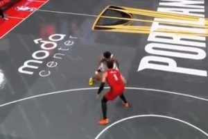 大心臟！賈馬爾-穆雷面對(duì)阿夫迪亞 各種胯下后撤步踩線跳投命中！