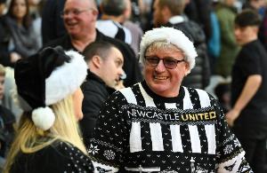 球迷協(xié)會炮轟英超：節(jié)禮日就一場曼聯(lián)vs紐卡，賽程安排荒謬！