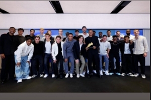 姆巴佩領(lǐng)取歐洲金靴獎，維尼修斯社媒：祝賀我的兄弟