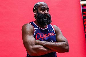 累爆了！哈登24分14助2斷！戰(zhàn)39分鐘全場最多！