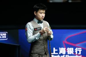 手感火熱！趙心童首局比賽打出135分，3-1領(lǐng)先布朗進(jìn)入中場(chǎng)休息