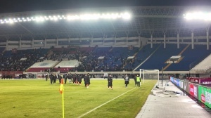 主場0-4慘敗國安！亞泰球迷謝場時憤怒高呼：丟人現(xiàn)眼！