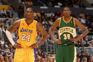 籃球偶像是誰？KD：努力去接近科比和喬丹 想像老詹那樣打到40歲