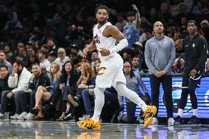 明日騎士VS老鷹！米切爾與賈勒特-阿倫皆出戰(zhàn)成疑